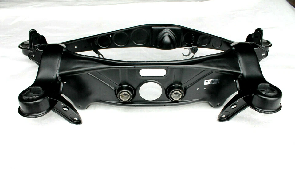 NEUTEIL HINTERACHSE ACHSTRÄGER ACHSE für MERCEDES W124 W-124 NEUE Buchsen - Bild 4 von 4