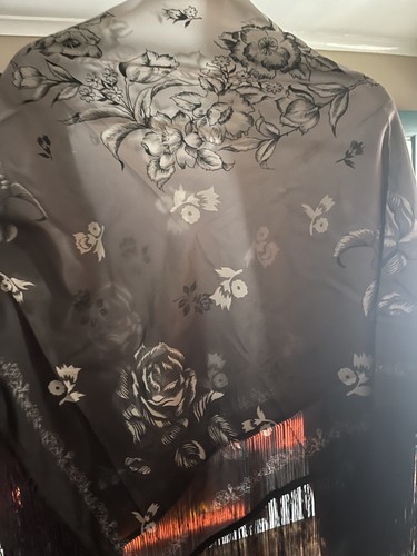 Johnny Was Silk Shawl For Women’s O/S Silver/ Dark Gray. - Picture 3 of 6