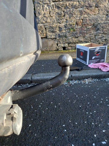 Tow bar bumper protector for swan neck towbar fitment - made UK, robust design - Picture 3 of 3