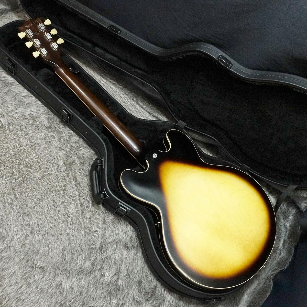 Gibson ES-335 Satin Vintage Burst Electric Guitar - Used Gibson ES-335 Satin Vintage Burst Electric Guitar - Used