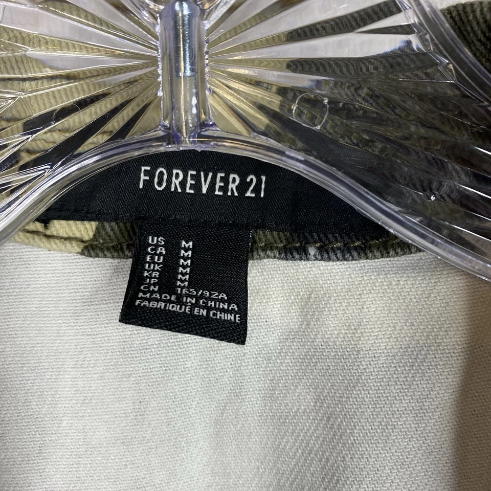 Chaleco Forever 21 Mujer M Crop Camuflaje Abotonado Denim Punk Tachonado Jean Y2K Años 90 Foto 4 de 4