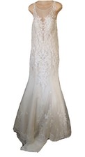 Wedding Dress V-Neck Mermaid Style Lace Wedding Dress Ivory/Champagne