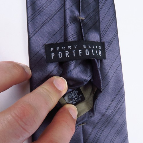 Perry Ellis Portfolio Purple Black Diagnonal Fine Stripes Mens Neck Tie 57x4 Mod - Picture 3 of 7