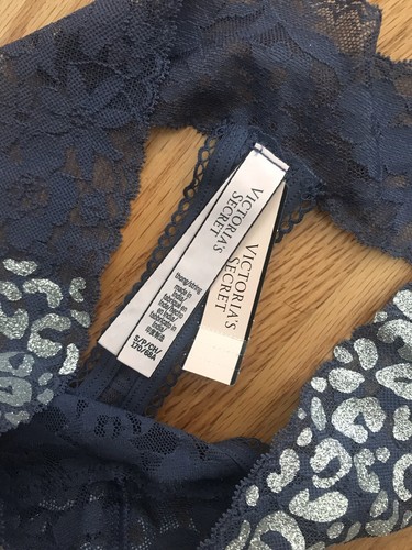 New Victoria’s Secret All Over Lace Thong S - Picture 4 of 5