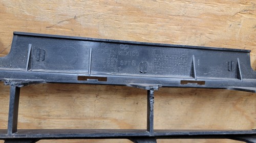 2012 2013 2014 2015 VOLKSWAGEN BEETLE Front Bumper Lower Grille OEM - Picture 21 of 21