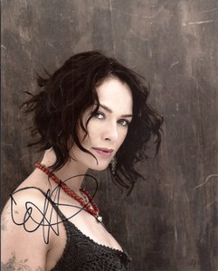 LENA-HEADEY-GAME-OF-THRONES-TERMINATOR-8x10-Autograph-World-COA