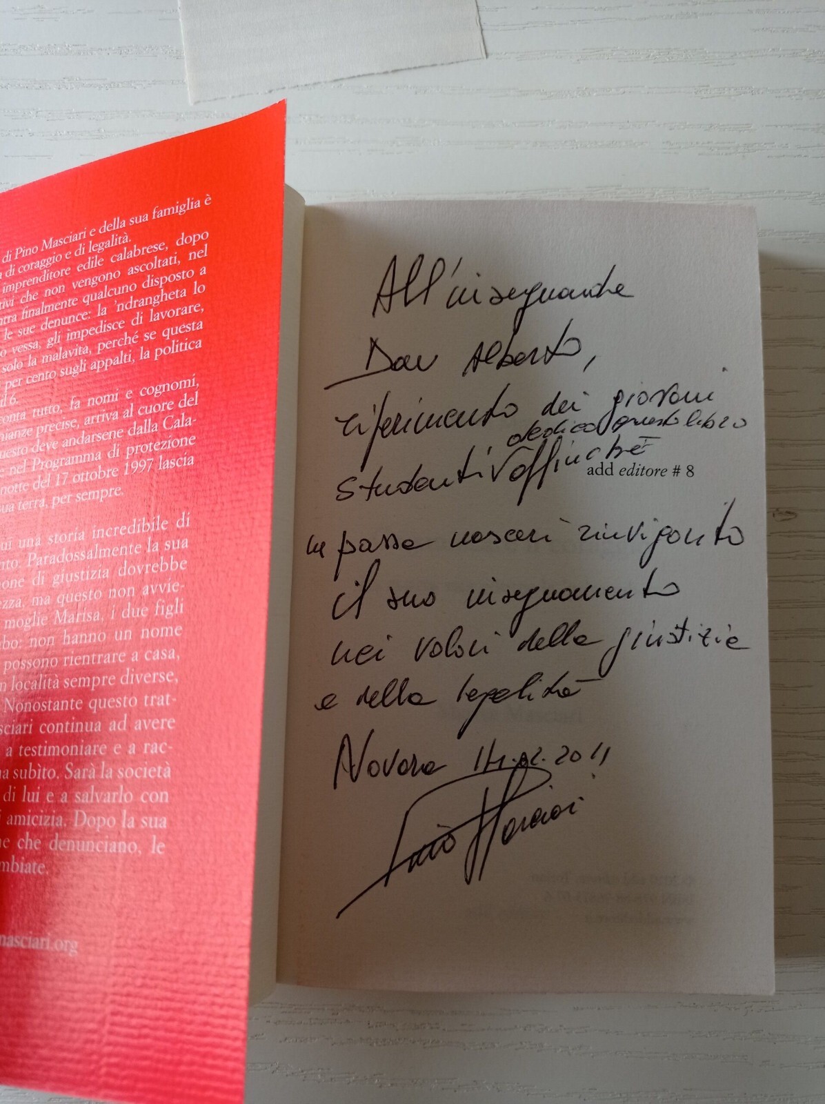 Foto 2 di 2