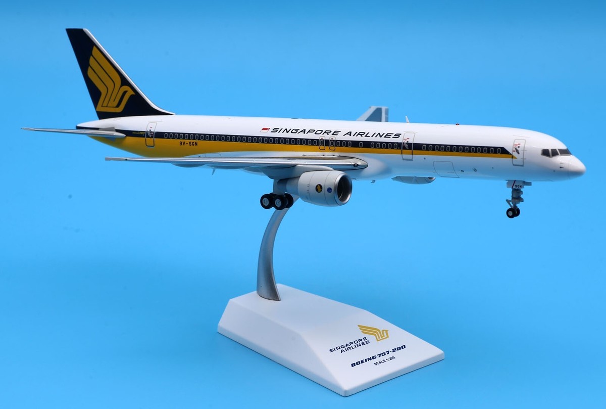 1:200 JC Wings SINGAPORE AIRLINES BOEING 757-200 Passenger
