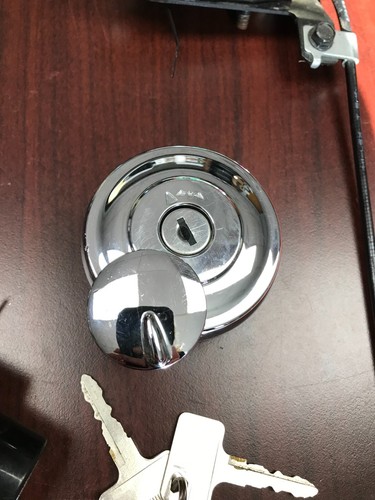 Lock Set Kawasaki Vulcan 900 06-16 Ignition Switch Key Gas Cap - Picture 8 of 9