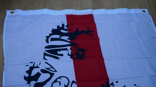 Giant England 3 lions flag St George 89 x 155cm 5ft x 3ft Brass eyelets Modern - Picture 3 of 4