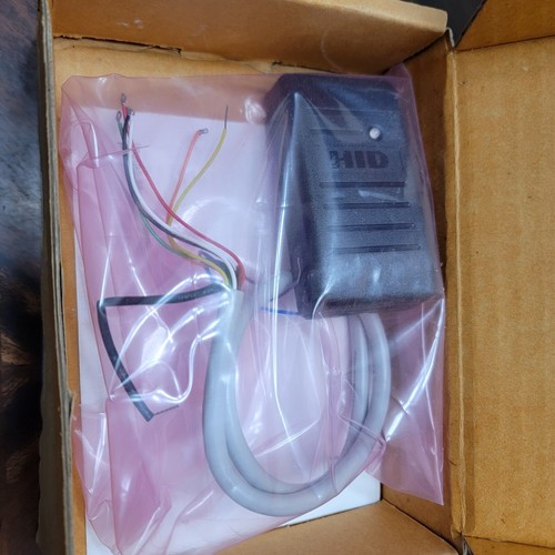 HID 6005BKB00 ProxPoint Plus 6005 RF Proximity Reader - Black - Picture 1 of 2