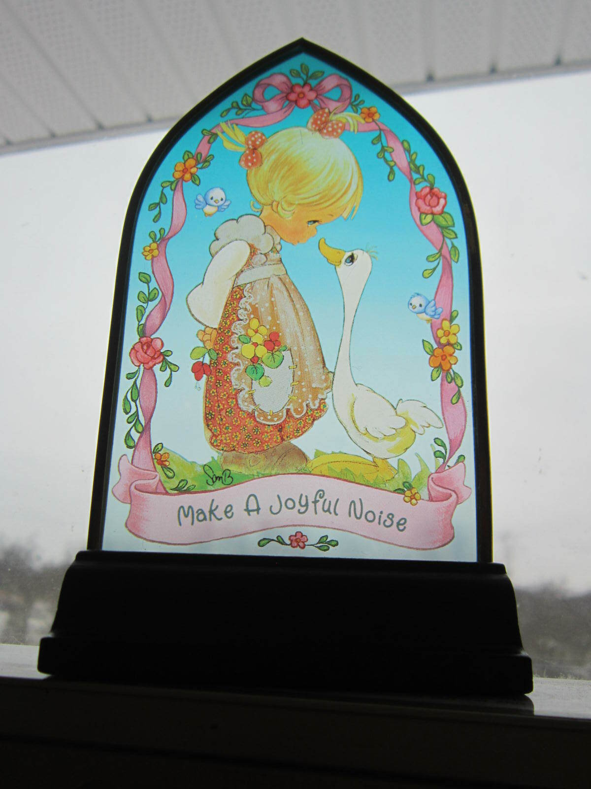 Precious Moments Glass Suncatcher Make A Joyful Noise w/Wooden Base