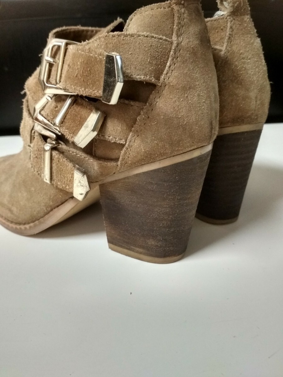 Pull and deals bear boots womens