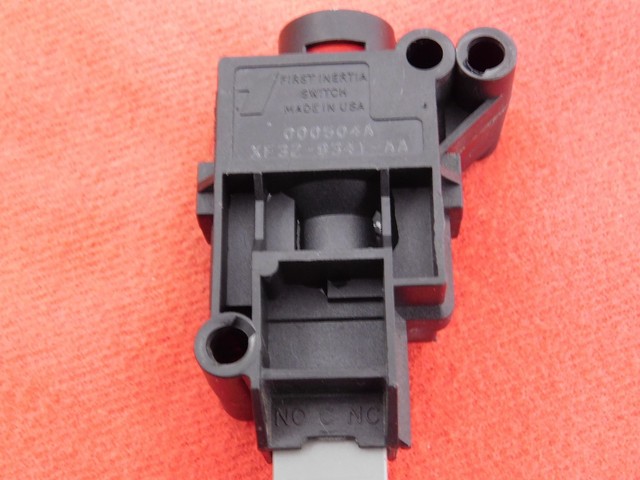 1990 - 2004 Ford Inertia Fuel Pump Shut off Switch Mustang OEM for sale ...