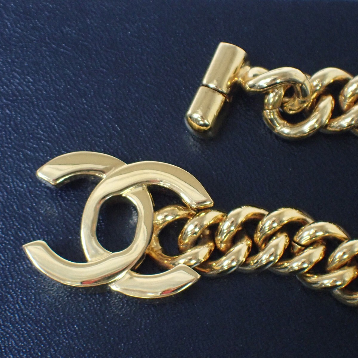 シャネル エル CHANEL Shiny Calfskin Crystal Quilted Velcro Dad CC Slide