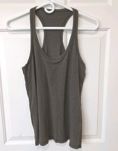 LULULEMON Women's Green Racerback tank Top Gym Yoga Running Size 4