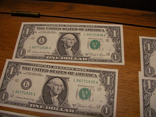 8 Fancy US Federal Reserve Currency $ 1 Dollar Note Rare Repeater Serial - Picture 3 of 6