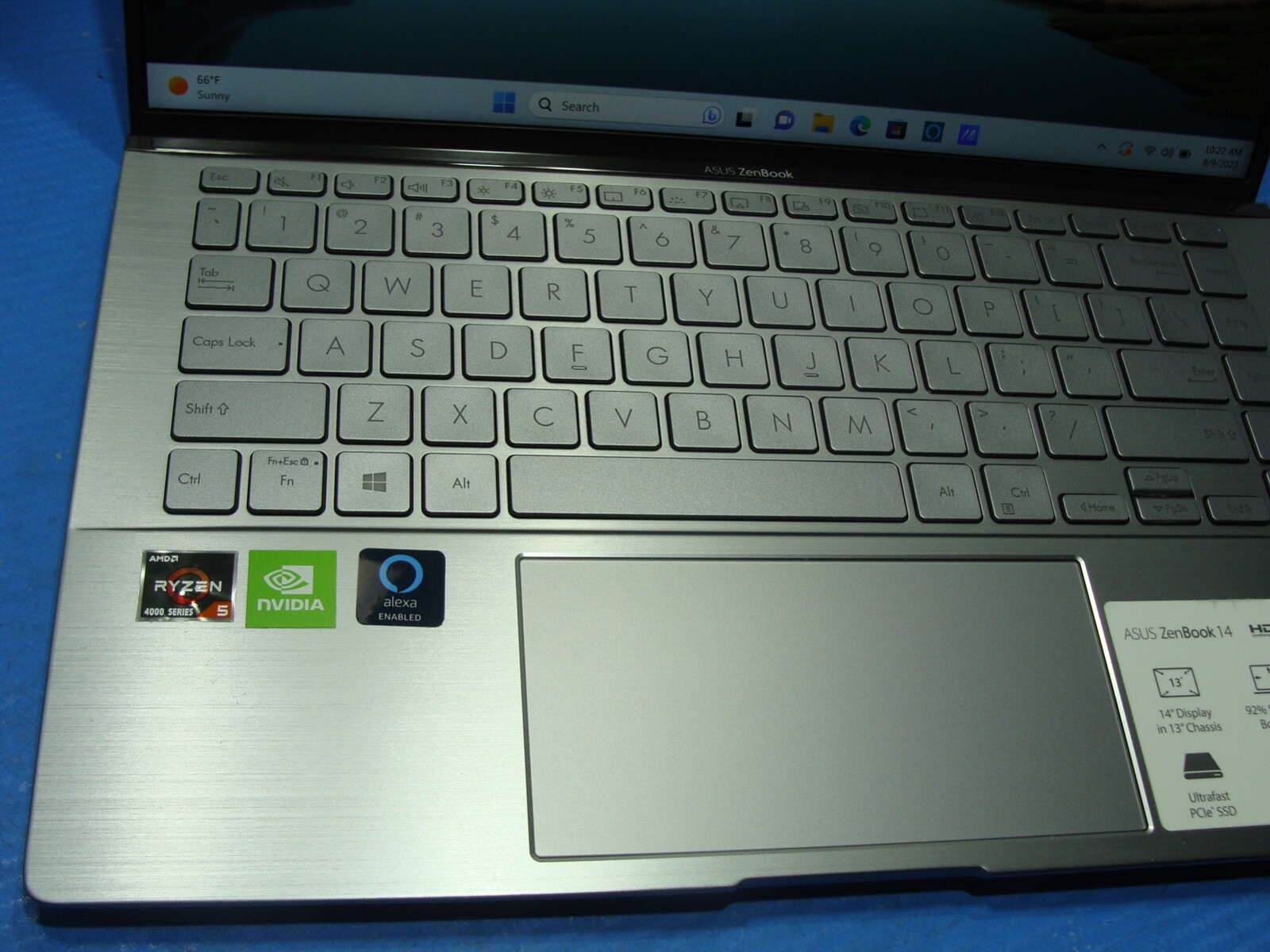 Exquisite ASUS Zenbook 256GB SSD AMD Ryzen 5 4500U 2.4GHz 8GB RAM GeForce MX350 - Picture 15 of 24