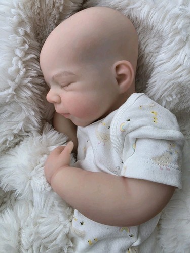 Brand New 100% Full Silicone Reborn Doll - Newborn Girl - Weighted - Heavy - Picture 19 of 20