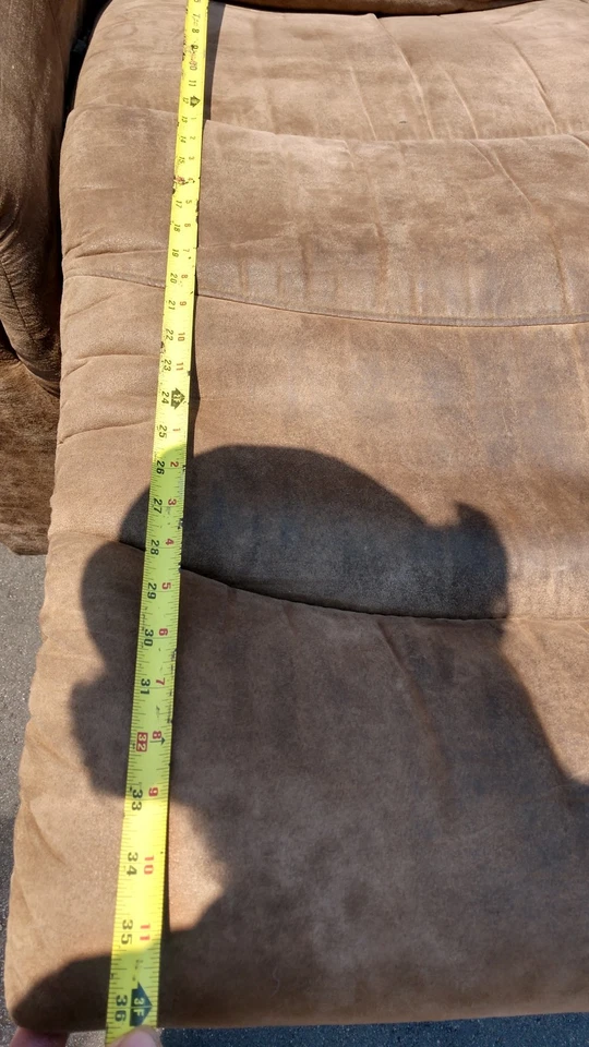 Sofá seccional reclinable doble BF marrón (LA-Z-BOY) (39"x80"x40"), usado/bueno Foto 4 de 4