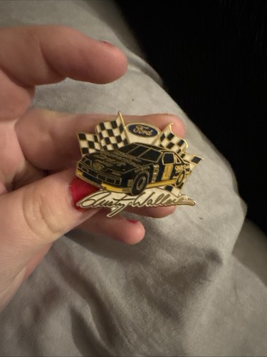 Pin's Nascar-Rusty Wallace Miller #2 Ford Cloisonné