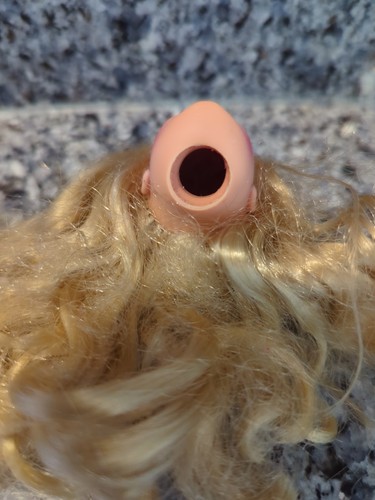 Barbie vintage époque Superstar face seule Mattel Taiwan 1976 pour pièces et réparation ✨ - Photo 3/9