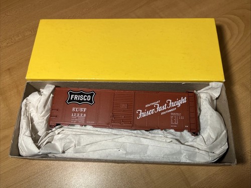 HO Accurail 3220 40' Steel AAR Box Car FRISCO SL-SF 17774