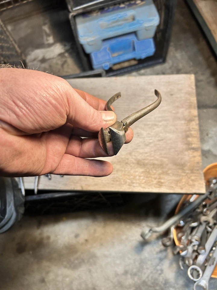 Винтажный резак для проволоки Henry Boker сделано в Германии очень хорошее состояние товара хороший - Изображение 2 из 4