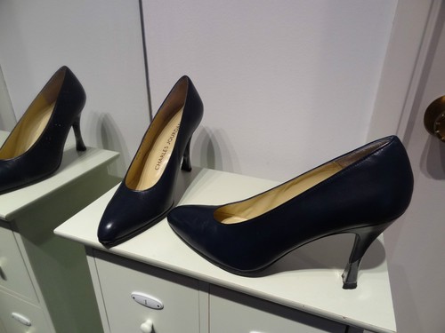 Women Charles Jourdan shoe heels Leather Butterkid Marine Blue Spain Sz 6.5/36.5 - Picture 5 of 8