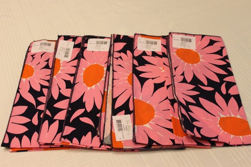 Vera Bradley LOVES ME SERVIETTEN EHEMALIGES BRUSTKREBSBEWUSSTSEIN MUSTER 4er SET