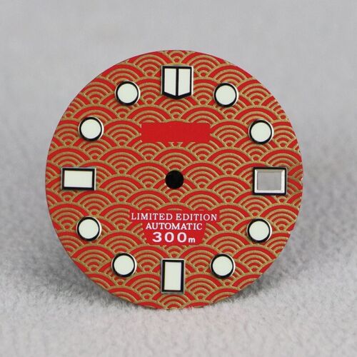 28.5mm Gold dial seigaiha wave dial SwissSuper-LumiNova skx007 Nh35 abalon - Picture 4 of 12