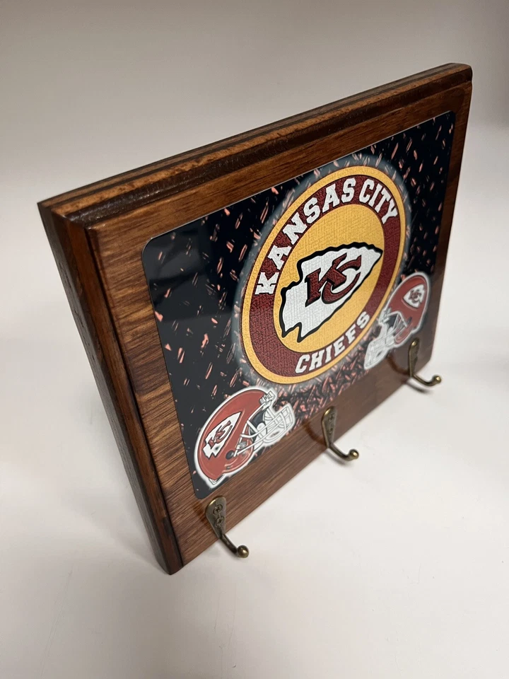 Kansas City Chiefs Madera Rústica Porta Llaveros Hogar Oficina Hombre Cueva Oficina Decoración de Pared Foto 3 de 4