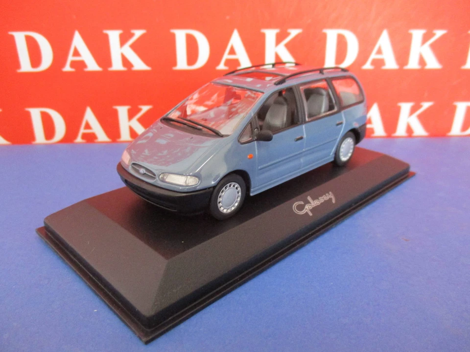 Die cast 1/43 Modellino Auto Ford Galaxy Light Blue 1996 by Minichamps - Immagine 2 di 4