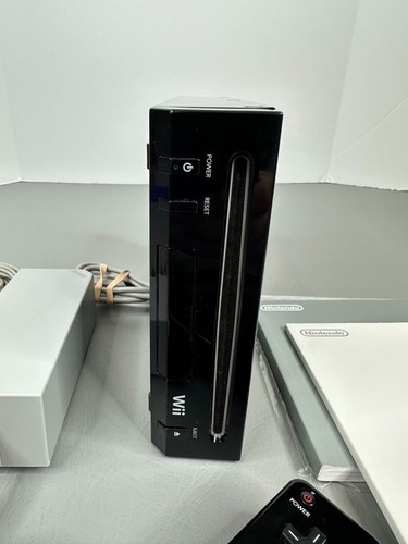 Nintendo Wii Bundle Super Mario Bros. Black Console Complete Tested - Picture 2 of 17