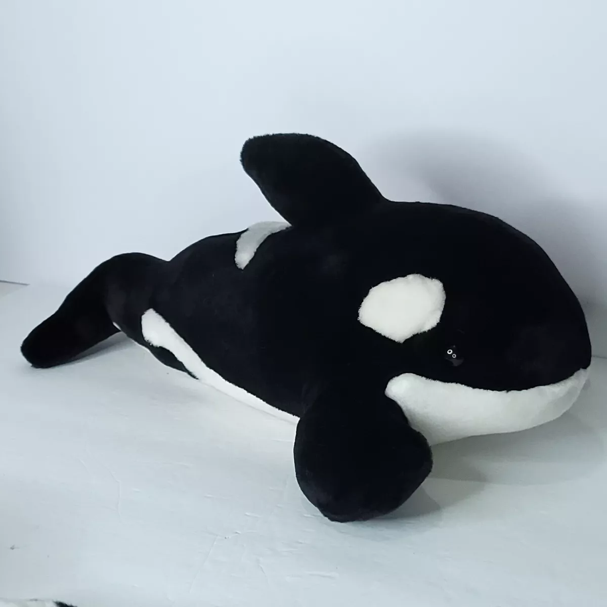 Large shamu best sale stuffed animal