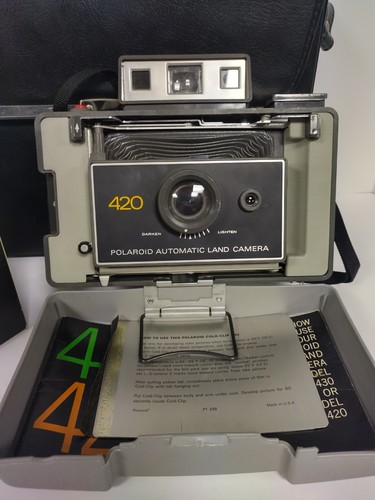 Appareil photo terrestre automatique vintage Polaroid 420 et étui en cuir flash focalisé 490 - Photo 5 sur 12