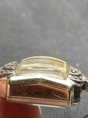 Vintage Wittnauer Ladies Wind Up Watch 10K GF Bezel 2 Diamonds - Picture 10 of 12