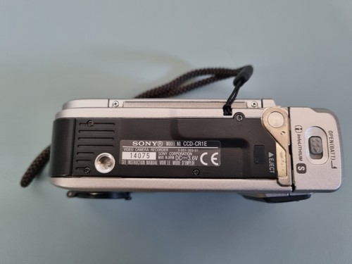 RARE Vintage Sony Ruvi Video Camera Recorder CCD-CR1E Silver + Case + Cartridge - Picture 13 of 20