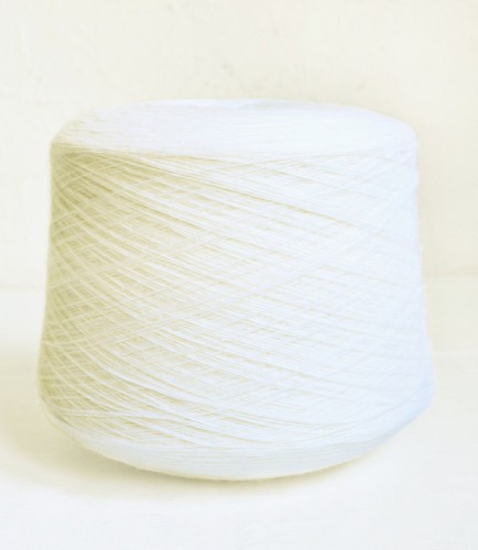 Italian 100% Merino Canberra Knitting Yarns, 10.6 oz / 300 grams Balls/Cone - Picture 4 of 5