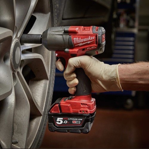 Milwaukee M18 FMTIW2F12-502X 18V FUEL Brushless 1/2" Impact Wrench with 2x 5.0Ah - Picture 4 of 5