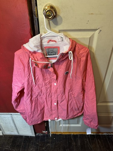 Levi’s Damen Retro RainSlicker Windbreaker Pink