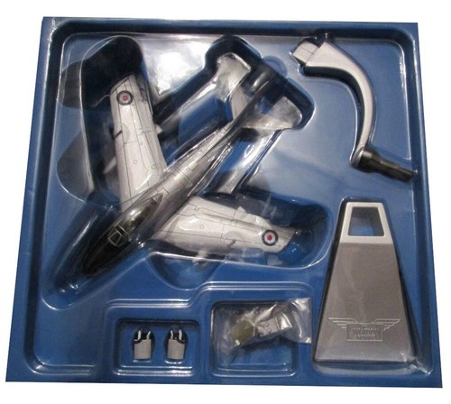 CANADAIR SABRE F.4 RAF SABRE CONVERSION FLIGHT GERMANY 1953 - CORGI AA35812 1/72 - Picture 3 of 3