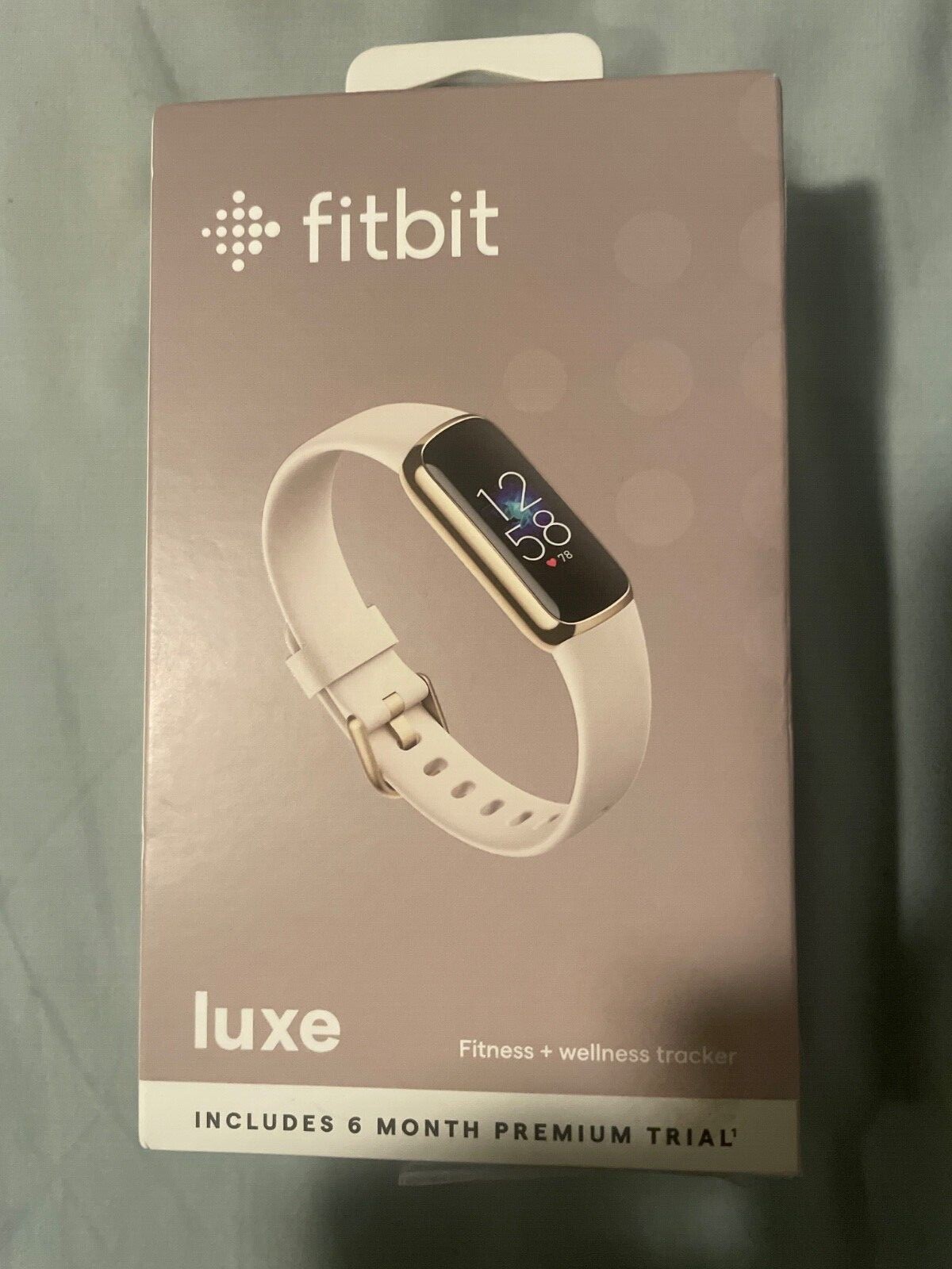 Fitbit Luxe Activity Tracker Lunar White/Soft Gold Stainless Steel