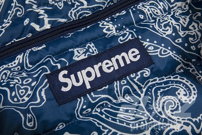 SUPREME MICRO DOWN HALF ZIP HOODED PULLOVER BLUE PAISLEY FW22