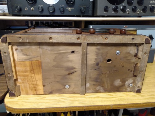 1938 Delco Model R-1116 "Chieftain II" Tube Radio - its a beauty! - Picture 10 of 11