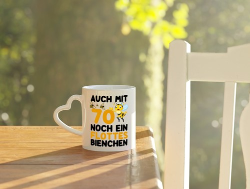 70. Geburtstag | flotte biene noch mit 70 | Biene - Herz Tasse Weiß - Bild 3 von 4