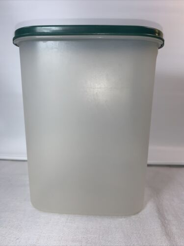 Tupperware Storage 1614-5 9 3/4 Cups 2.3 litres. W/ Green Lid 1616-16 T200 - Picture 4 of 6