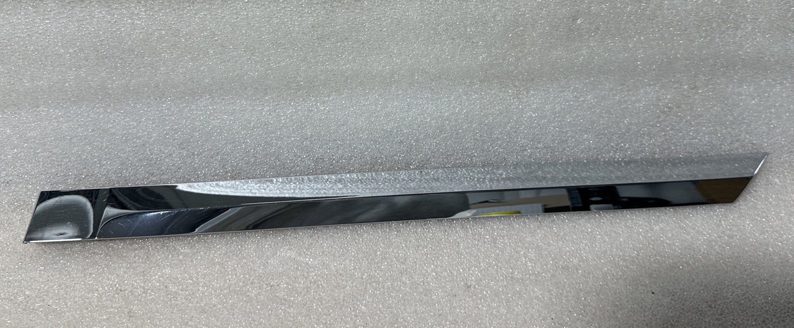18-19 Bentley Continental GT Trim Strip Chrome Molding Rear Left 3SD853535G OEM