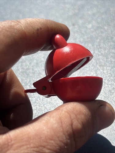Vintage Red Frog Shaped Plastic Clicker Click Toy McDonald’s/Fidget/Click Toy - Picture 2 of 13