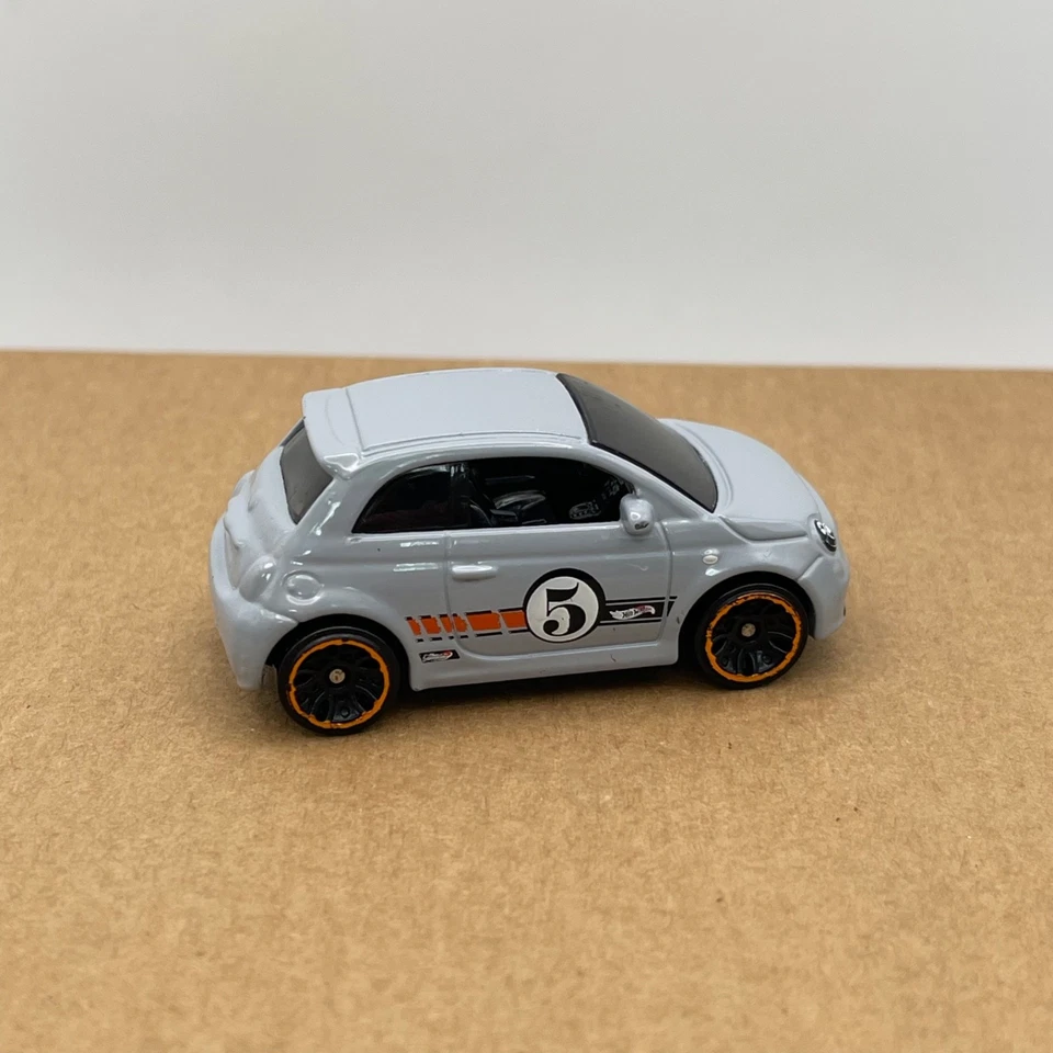 Hot Wheels Fiat 500e Gris Blanco #5 Race Car ID Series Diecast #T Multi Buy Foto 2 de 3